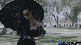 Tattooed MILF Lily Lane Takes a Thick Cock With Her Big Tits