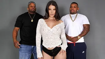 Curvaceous LaSirena69 Takes Two Massive BBCs For Her First FMM Threesome