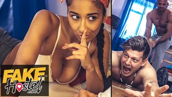 Cheating Girlfriend's Perfect Body Takes Big Cock Before Wild Encounter