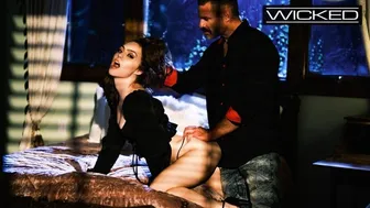 Freya Parker Reveals Her Desires in a Sensual Doggystyle Encounter