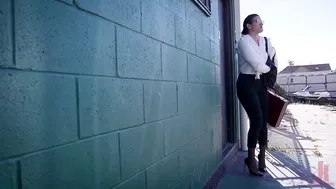 Undercover MILF Agent Fails Mission and Surrenders Squirting Partner