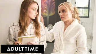 Blonde Anna Claire Clouds and Laney Grey Share Lesbian Orgasms