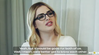 Blonde Bombshell Mini Vamp's Steamy Encounter Ignites Wild Desires